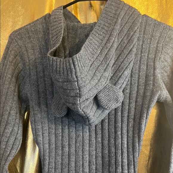 Gray Ribbed Button-Up Sweater - Picture 5 of 5